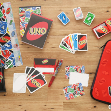 カードゲーム『UNO™』が雑貨になって誕生！