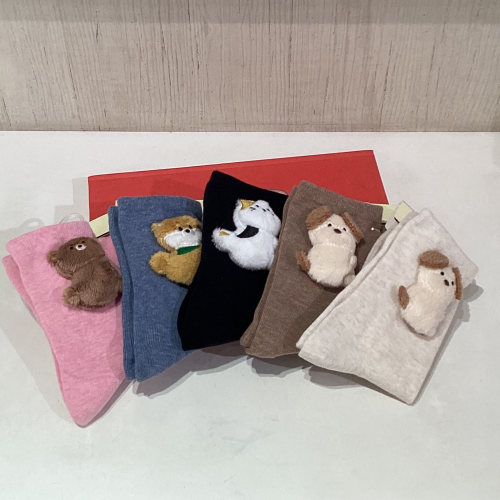 【待望の新作✨】ぬいぐるみ付き靴下🧸💗