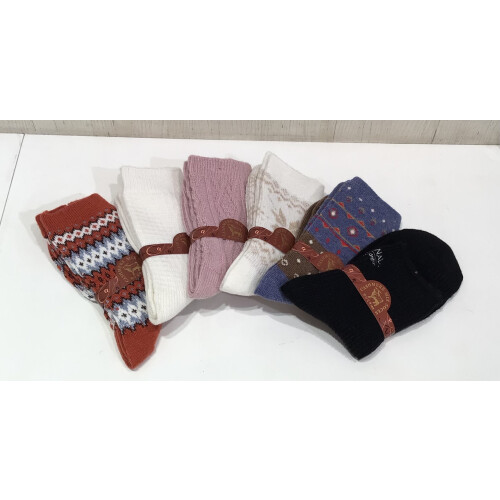 【カシミヤ混で温かい】ボーダークマ刺繍ソックス🧸✨