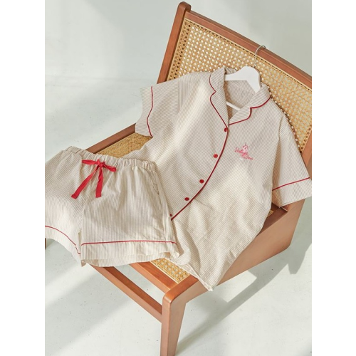 夏にピッタリのパジャマ