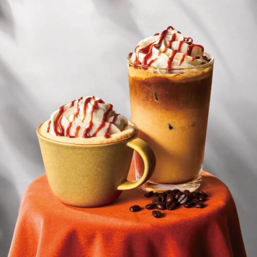 季節のドリンク　焦がしキャラメルラテ