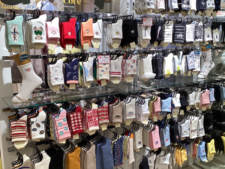 新作靴下入荷😽🆕