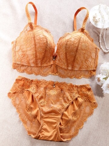 NEWカラー登場🙌🏻✨【特盛ブラ】のご紹介！